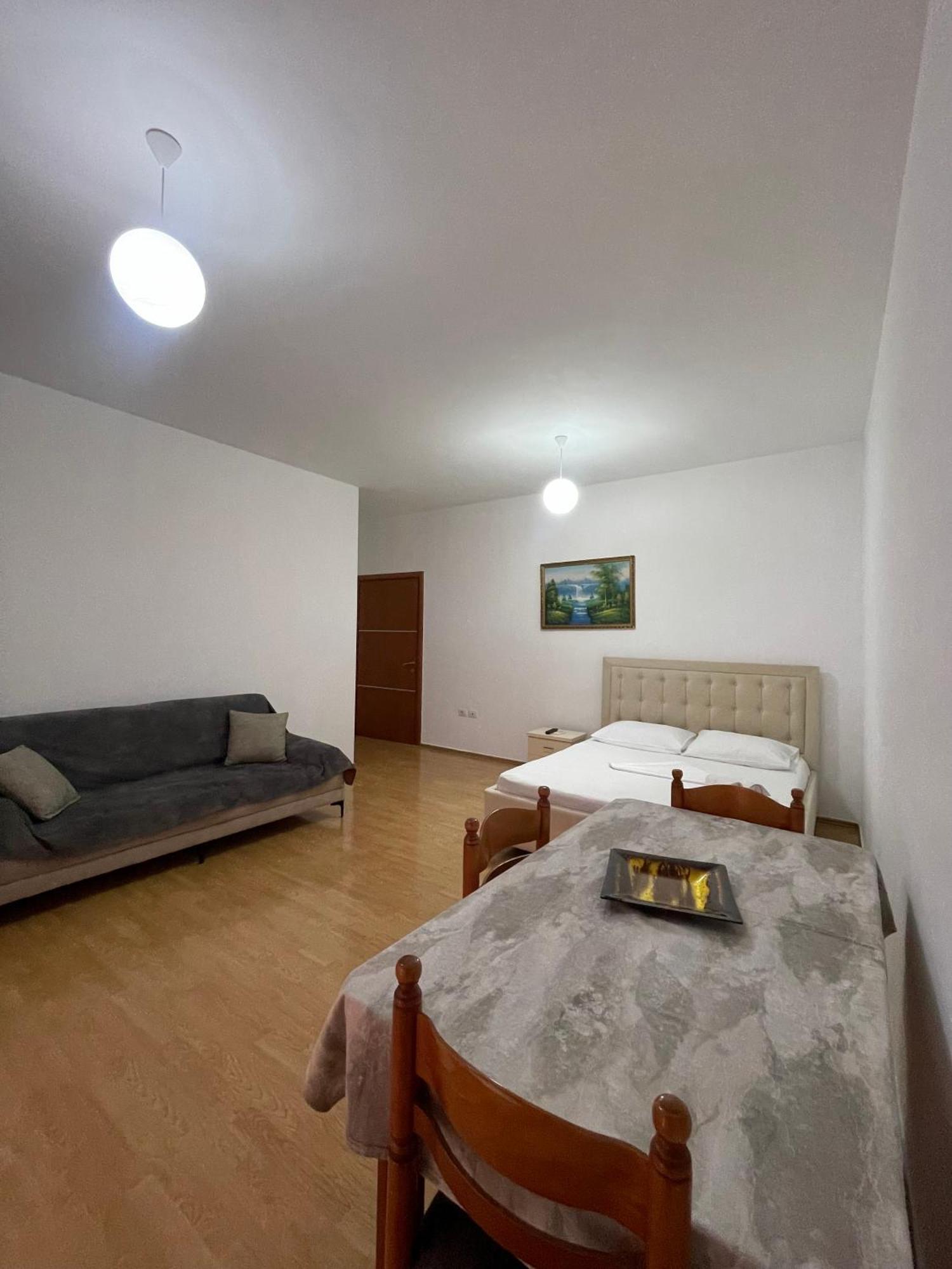Keivi Guesthouse Sarandë Exteriér fotografie